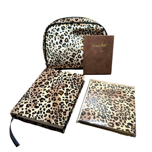 ONCE UPON A TIME, COSMETIC BAG & 3 PIECE STATIONARY SET. - Picture 1 of 9